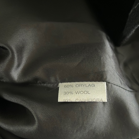 - Saks Fifth Avenue Woman’s Jacket Size 8/42 Made in Italy - Picture 5 of 5